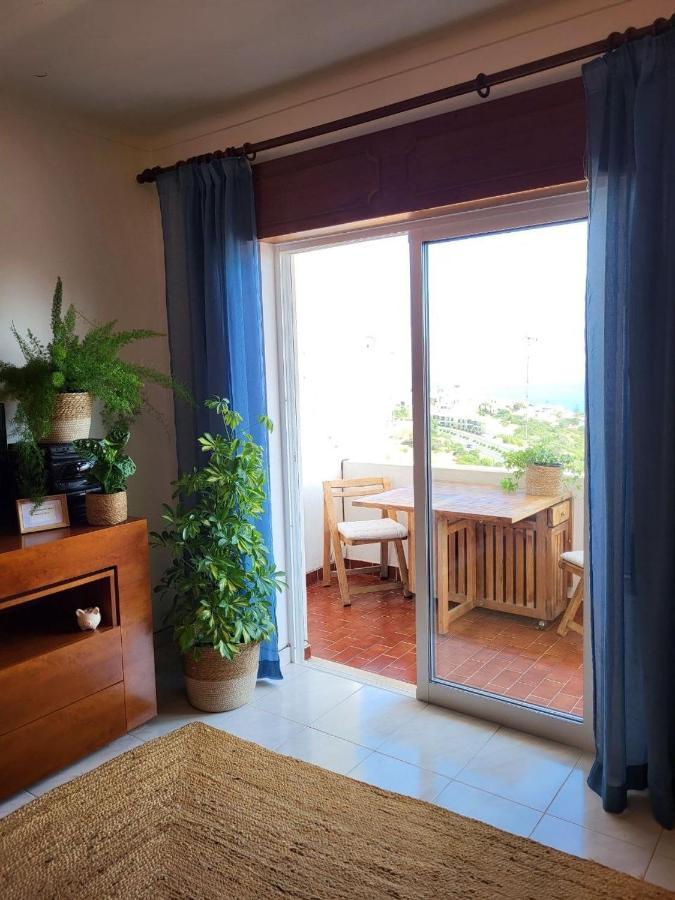 Studio Apartment With Sea View & Fibre Internet Albufeira Luaran gambar