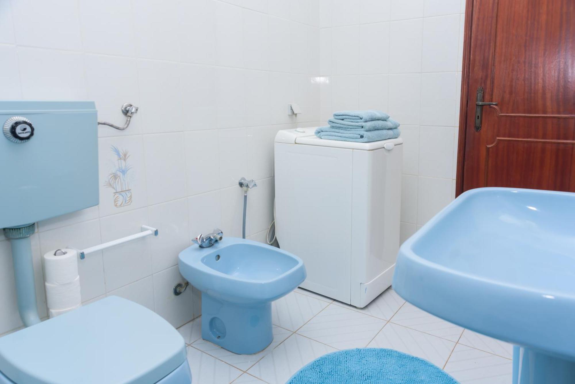 Hillside Studio With Sea View & Fibre Internet Albufeira Luaran gambar