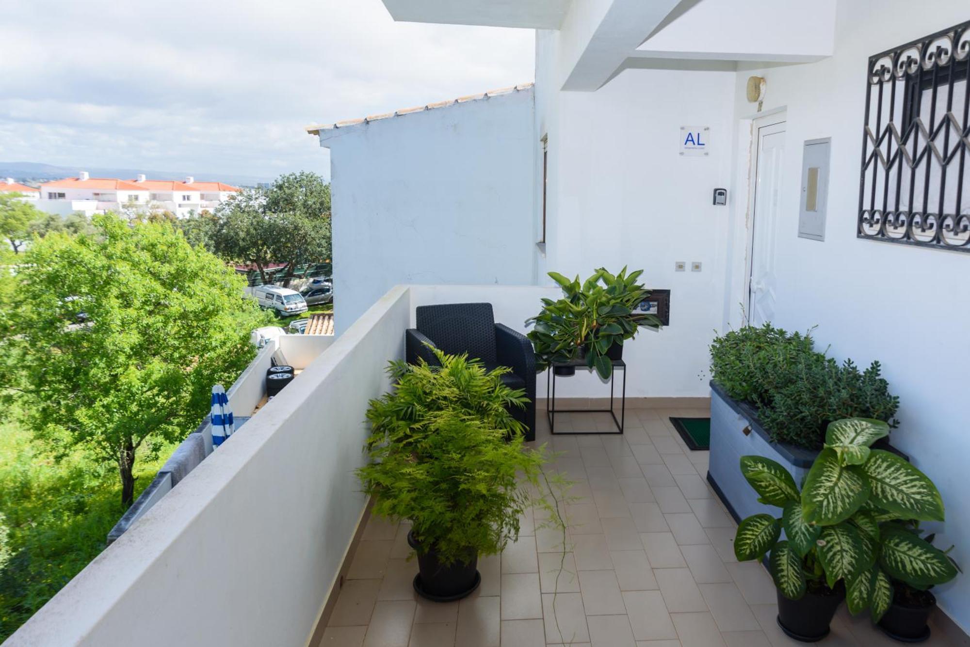Hillside Studio With Sea View & Fibre Internet Albufeira Luaran gambar